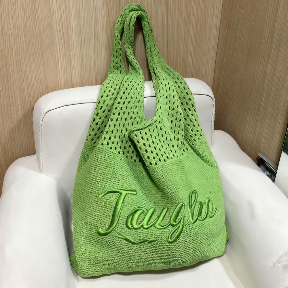 personalized-crochet-shoulder-bag-1